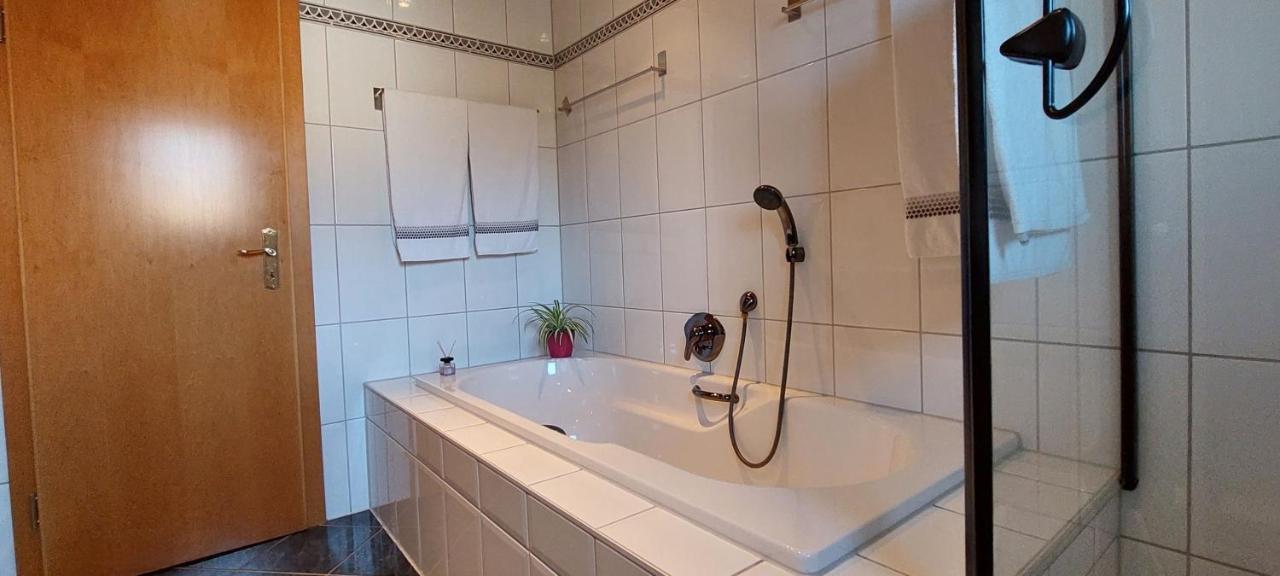 Ferienwohnung Odenwaldblick Momlingen Kültér fotó